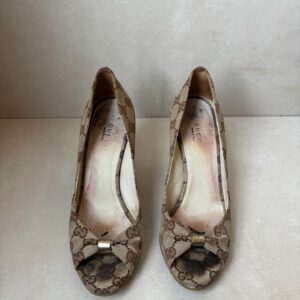 Gucci heels size 36
